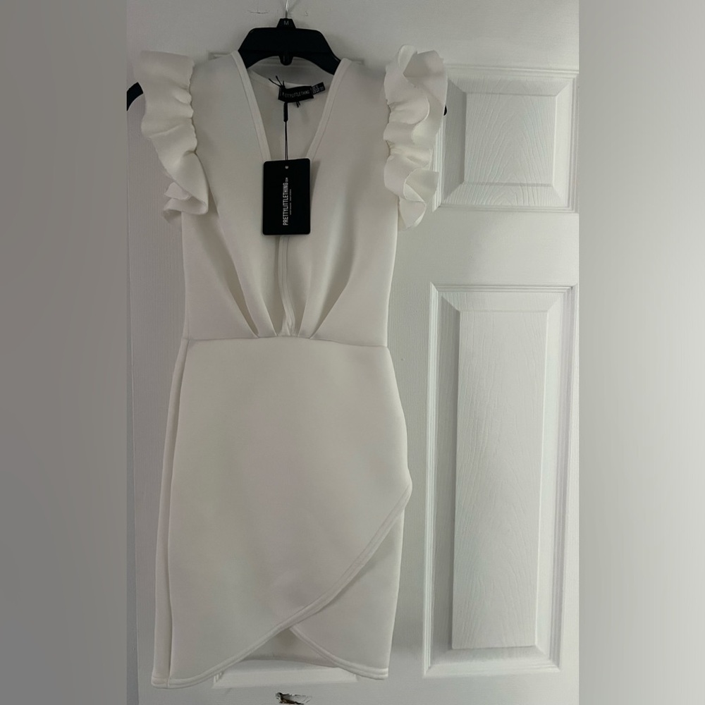 PrettyLittleThing Scuba Frill Sleeve Plunge bodycon dress